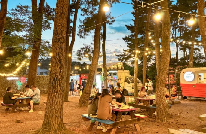 Best Things to Do Near Jeju International Airport: Top 5 in 20 Minutes (2026) 7 Sumokwon gil Night Market