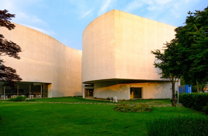 Seoul Day Trips 2026: 10 Best Places to Visit Near Seoul 11 Mimesis Art Museum