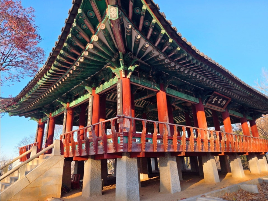 Omokdae and Imokdae Pavilions